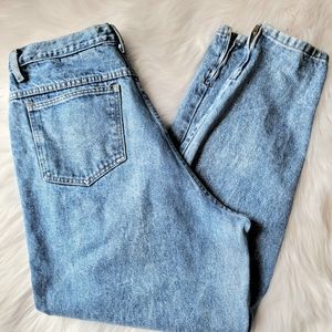 Vintage High-rise Lightwash Mom Denim Jeans